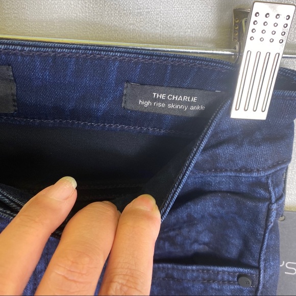 Joe's Jeans The Charlie Black & Blue Snake skin Ankle Skinny Jeans Size 24 🆕 - Picture 9 of 16